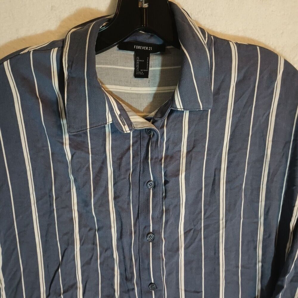 FOREVER 21 Button Down Long Sleeve Blue Striped Casual Shirt Women's Size Small - Picture 2 of 9